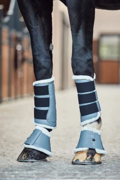 Horze Ghent Hufglocken Mit Kunstfell -Reitsportbedarf 19736 ALB 4