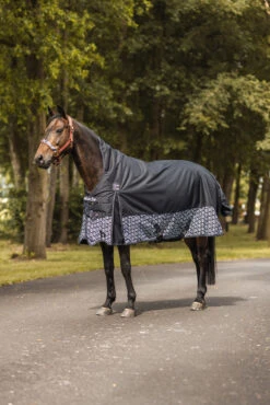 Horze Avalanche High Neck Weidedecke, 150g -Reitsportbedarf 24087 590 07