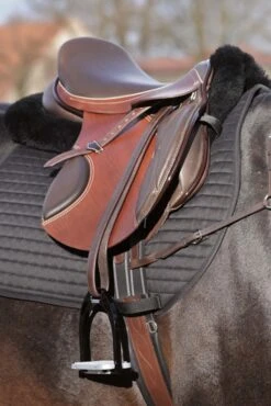Kavalkade Sattelkissen M.med.Lammfell, Mit Taschen -Reitsportbedarf 308291 BL 5
