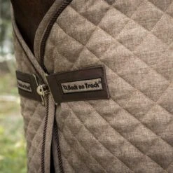 Back On Track Haze Kollektion Gesteppte Stalldecke, 200g (125-135cm) -Reitsportbedarf 333191 BR 6