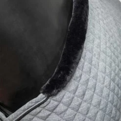 Back On Track Haze Kollektion Gesteppte Stalldecke, 200g (125-135cm) -Reitsportbedarf 333191 G 3